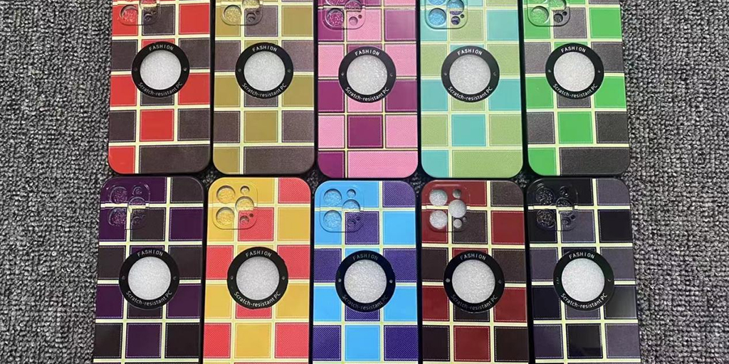 Vantagens e desvantagens de uma variedade de materiais de capa de celular